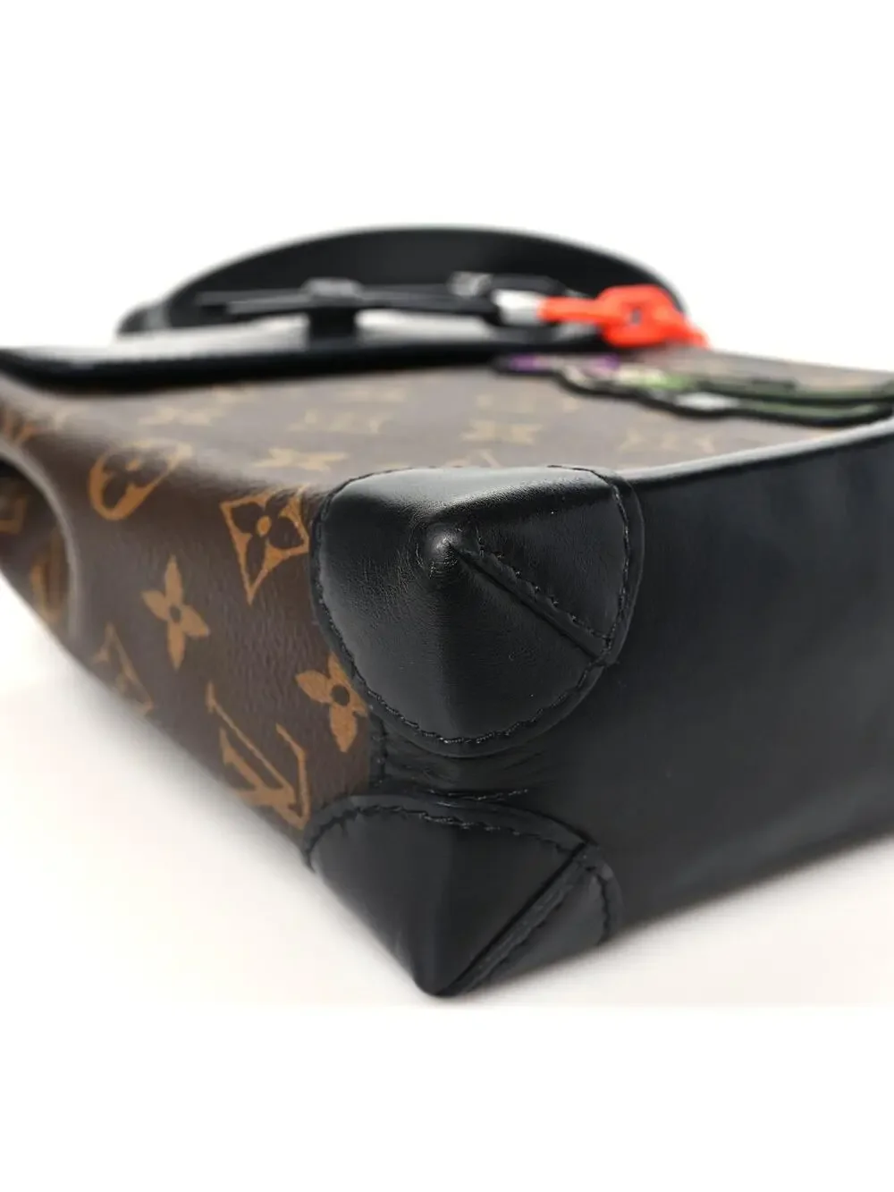 Louis Vuitton Embroidered Cartoon Lv #339639L11B